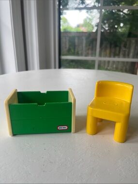 3/$15 Little Tikes Mini Yellow Chair and Green Toy Crate
